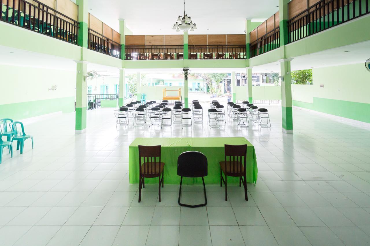 Super Oyo 754 Nur Aziziah Guest House Syariah Balikpapan  Exterior photo