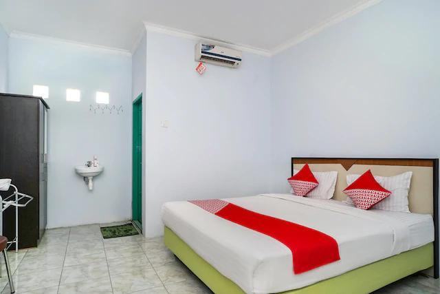 Super Oyo 754 Nur Aziziah Guest House Syariah Balikpapan  Exterior photo