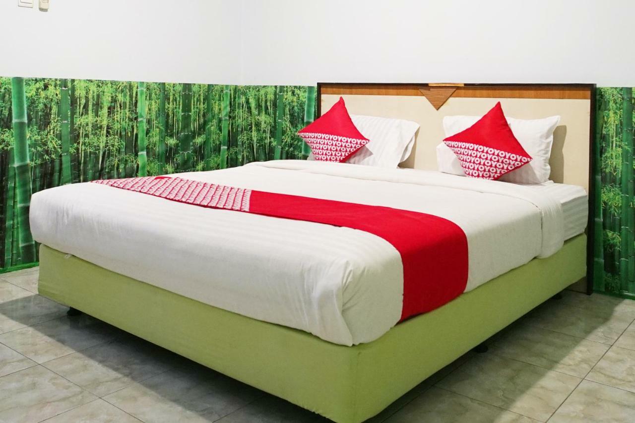 Super Oyo 754 Nur Aziziah Guest House Syariah Balikpapan  Exterior photo